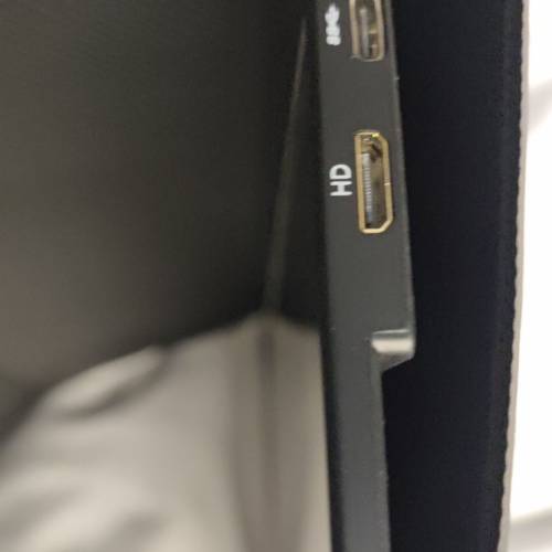 Kuu portable monitor 15.6"inch 。