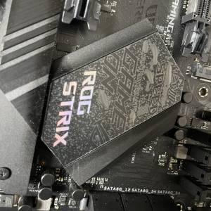 打包出ASUS ROG STRIX B450-E GAMING+CPU AMD R7 2700X+NZXT Kraken 240mm一體式水...