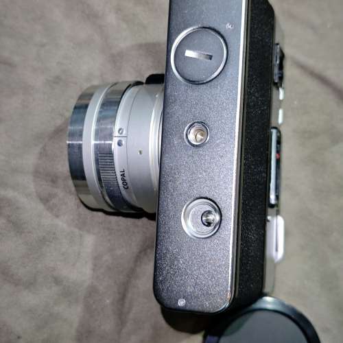 Yashica Electro 35 系列中配備 雅西卡  45/1.7 Yashinon DX 鏡頭 45mm