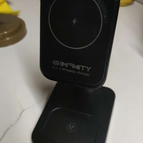 Infinity 3合1 MagSafe 22W 磁吸無線充電器 M3