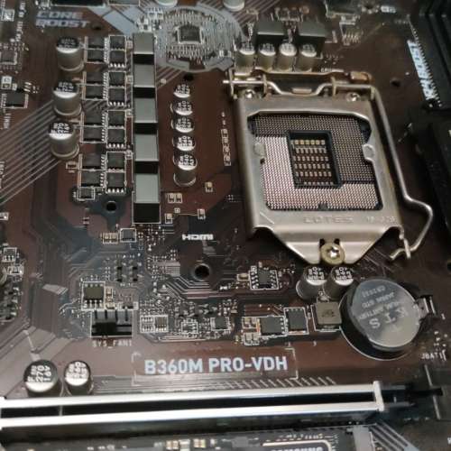 MSI B360M PRO-VDH Micro-ATX主機版  (正版Window10Pro啟用碼) Socket 1151 適合8...