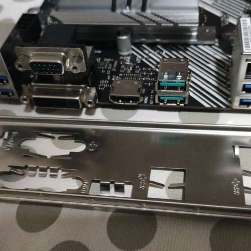 ASUS PRIME B550M-AMicro ATX主機板 ((正版Window10Pro啟動碼)) Socket AM4