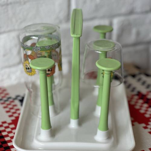 出售 全新經典杯架，當年庫存品，有意請pm我，謝謝