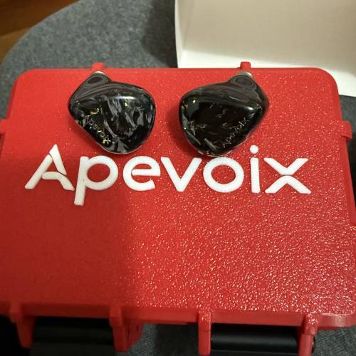 Apevoix grit 一圈四鐵一骨傳道