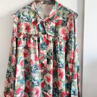 Floral print tie neck blouse