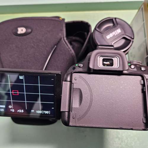 Nikon D5100 + 18-200mm Kit 相機鏡頭套裝