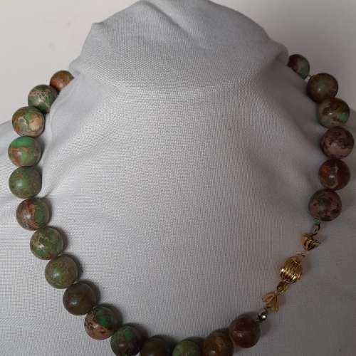 古舊松石頸鏈14mm 16寸連焊口波仔扣總長度約十八寸。no.27.3.25