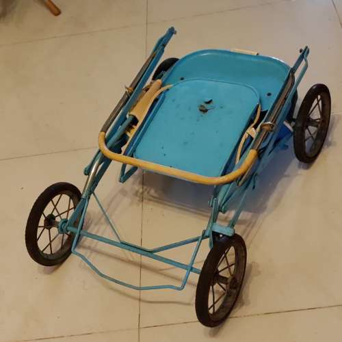 古董嬰兒車