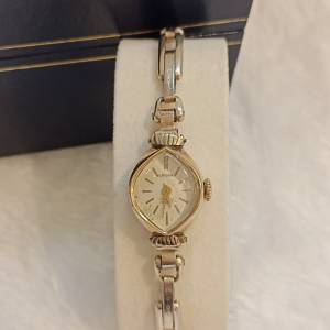 💰議價請移玉步💰No Bargain  😍 Vintage  Swiss Made 「GIROXA」欖型包金古董錶, M...