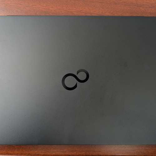 99% 新 Fujitsu U9311 laptop 16/512GB 超輕 ~900g (not thinkpad, Surface)