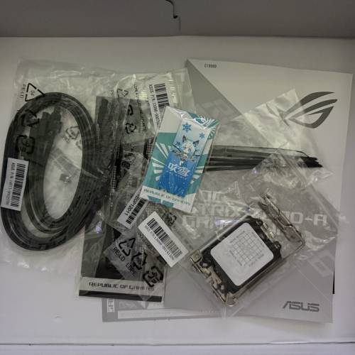 ASUS ROG STRIX Z690-A D5 吹雪 GAMING WIFI(DDR5)