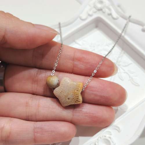 925純銀星星珊瑚玉化石頸鍊(B款) Star Shaped Fossil Coral Bead Necklace (Style B)