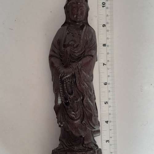 沉香木雕減價出售，一個11寸高觀音，原價680元現售380元，。no.W28.3.25