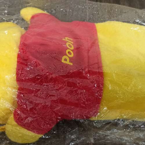 全新小熊維尼公仔 $70