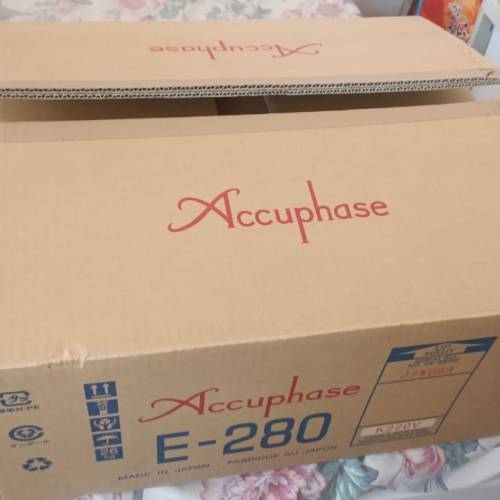 金仔E280原廠電源線及說明書連外盒，新正冇難，售$800