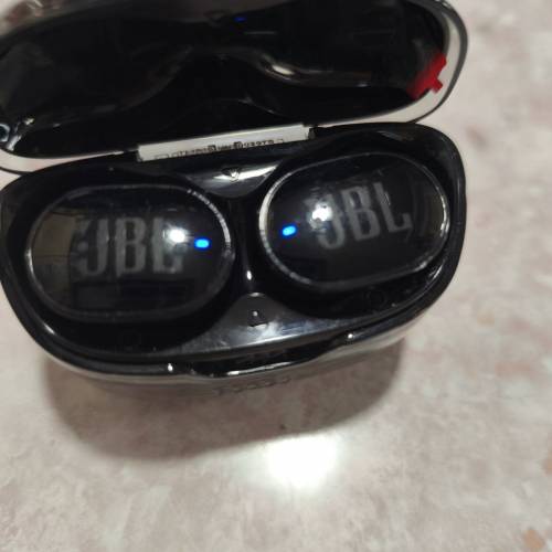 JBL Tune Buds bluetooth earphone 無線藍牙耳機