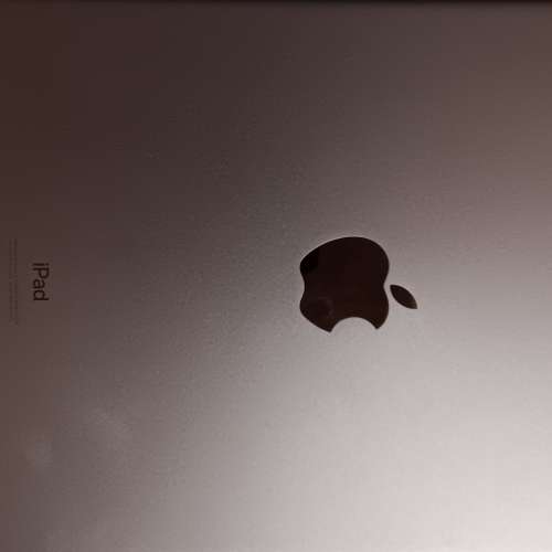 iPad 第八代 10.2" wi-fi 32gb