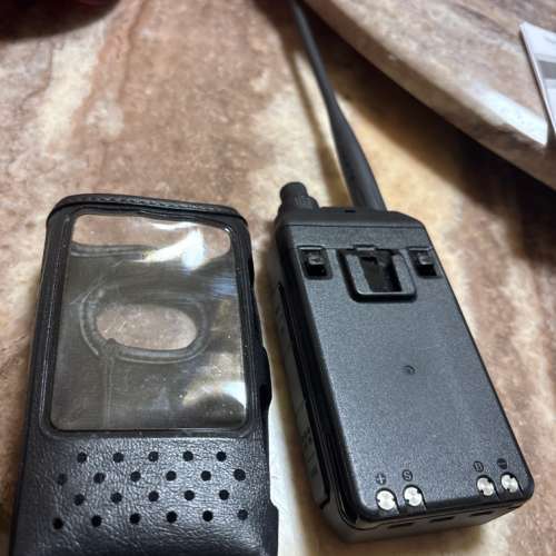 ICOM ID50 無線電對講機 Wakiie Talkie