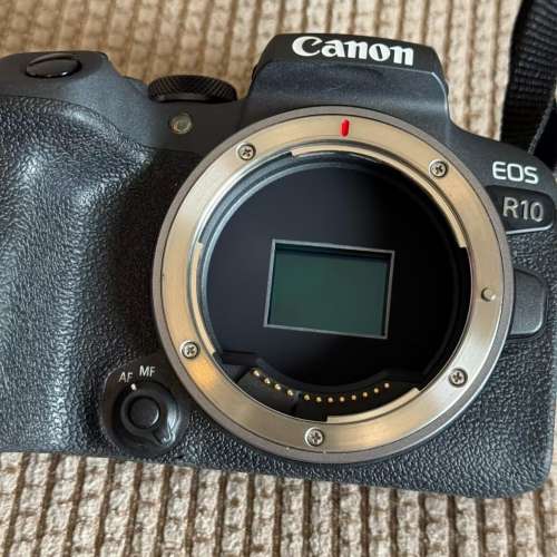 佳能r10 18-45鏡頭套機成色如圖冇任何問題，換相機咗出掉，拍照真係好好睇，有原裝...
