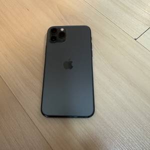 iPhone 11 Pro 256 GB 暗夜綠 (非常新淨)