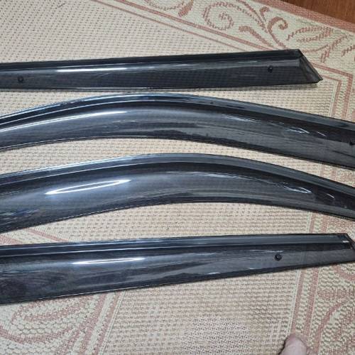 雨擋2011年寶馬BMW X1