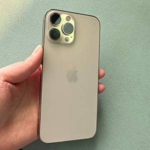iPhone 13Pro Max 1TB  gold，98%新，電池效率87  %