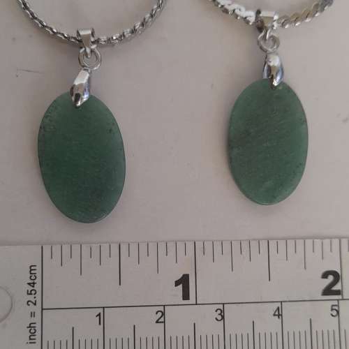 一手兩套A玉蛋面無事牌吊墜22x14x2mm，連16寸銅頸,清理存貨價共售120元。no.3.3.25