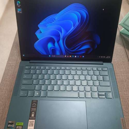 Lenovo yoga pro 7I (RTX4050)