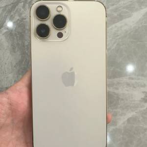 iPhone 13 pro max 1TB 自用機，電池效能87 ％，送Magsafe Case及玻璃貼