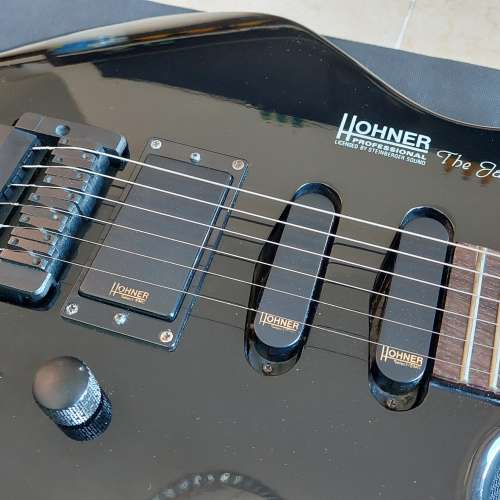 Hohner Headless guitar (not Fender  Gibson Epiphone)
