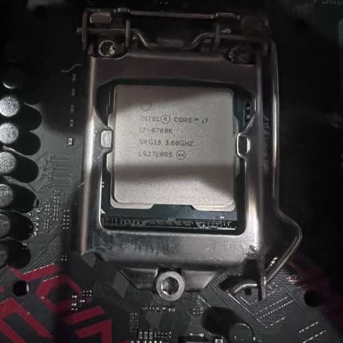 Intel i7 9700k + ASUS ROG STRIX Z390-H GAMING