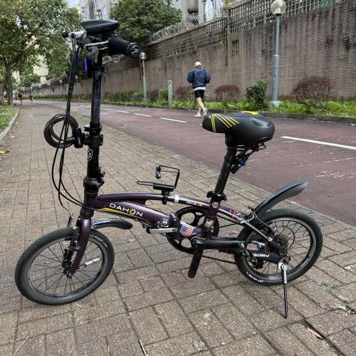 極罕大行折疊車SRA683 16寸Dahon  Dove D8 摺疊車 鋁合金車架8速整車，8.5KG 超輕！