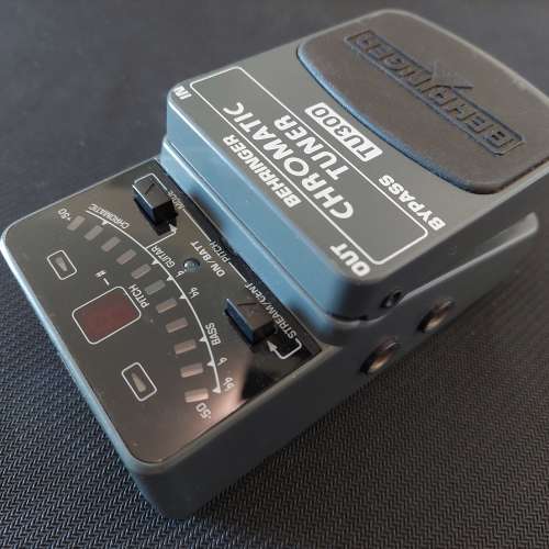 Behringer Chromatic Tuner (not Fender Gibson Epiphone)