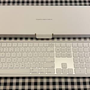 Apple Magic Keyboard 3 Num TouchID 銀色 行貨 100%全新 只開盒檢查和試機 電量和...