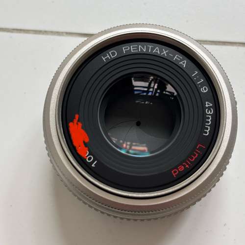 Pentax HD 43mm F1.9 limited silver 現行版