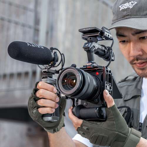 SmallRig Camera Cage for Panasonic LUMIX S1R II, S5 II, S5 IIX & G9 II - 4902