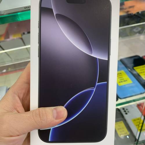 5G港版iPhone 16 pro max 1TB全新電100%Apple 保養至3/2026
