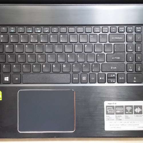 Acer E5-576G/14.0&rdquo;LED/i5-7200U 2.50 GHz/8GB DDR4 Ram/128 SSD+500GB HDD/95%Ne...