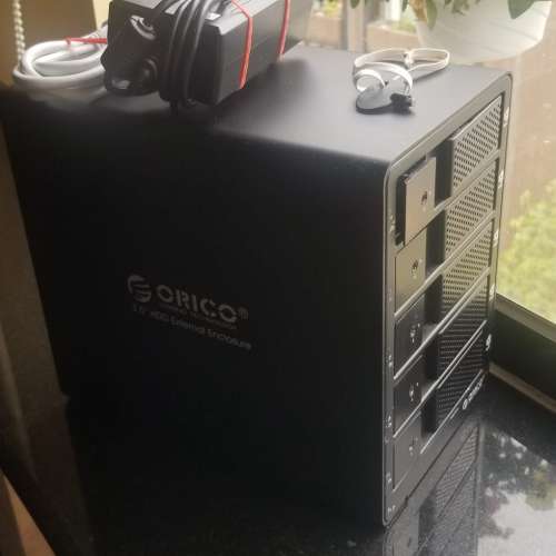 ORICO 三吋半5硬碟儲存器