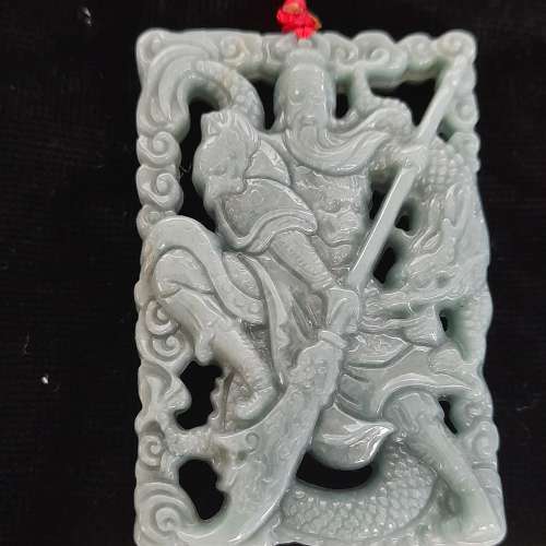 翡翠A玉油青關公/龍牌吊墜.好工圓滑，每件380元，兩件500元，no.4.3.25