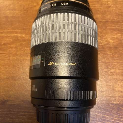 Canon EF100mm F2.8 Macro USM