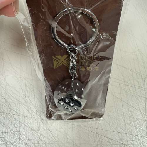 新濠影滙實心金屬幸運骰鎖匙扣
