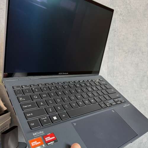 ASUS UM5302 Ryzen 7 7840U 16GB 3k OLED 有保養