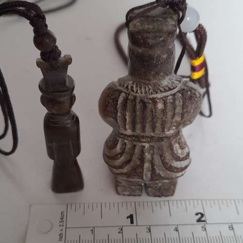 中國古玉貴人，可以作小擺件/吊件/手把件用。原價每件三百元現買一件送一件，兩件共...