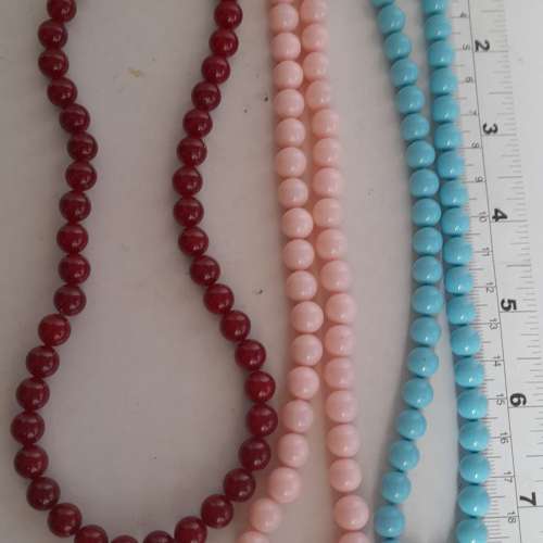 清理存貨買一送二。一手三條貝殼珠shell pearl頸鏈8mm16寸，原價每條180元，現買一...