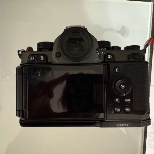 Nikon Zf + z28mmf2.8se+ etz21 pro