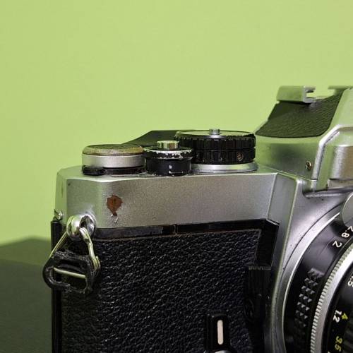 Nikon FE 菲林單反相機 功能一切正常