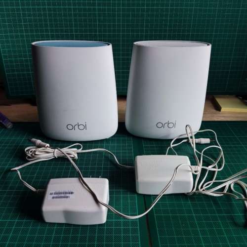 二手Netgear Orbi RBR20 Router And Satellite