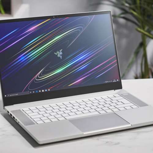 Razer blade 15 i7 rtx 2080 240hz gaming laptop ultra book alienware asus Rog zep