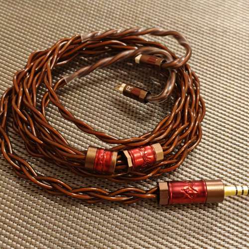 TaoBao 買多了一條 超靚聲99新 2pin 4.4 type7四层结构 5种线径 包括 冷冻 油浸 淬...